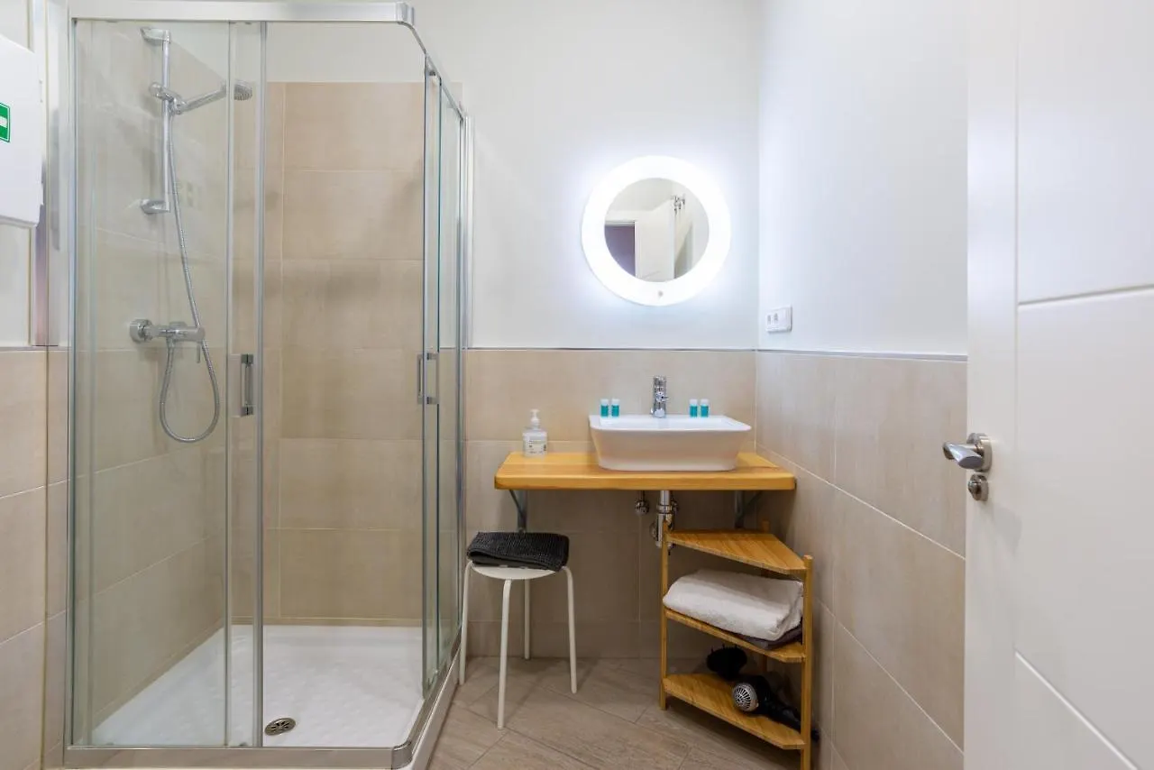 Urbe10 Angel Suites Apartment 4B Malaga 0*,